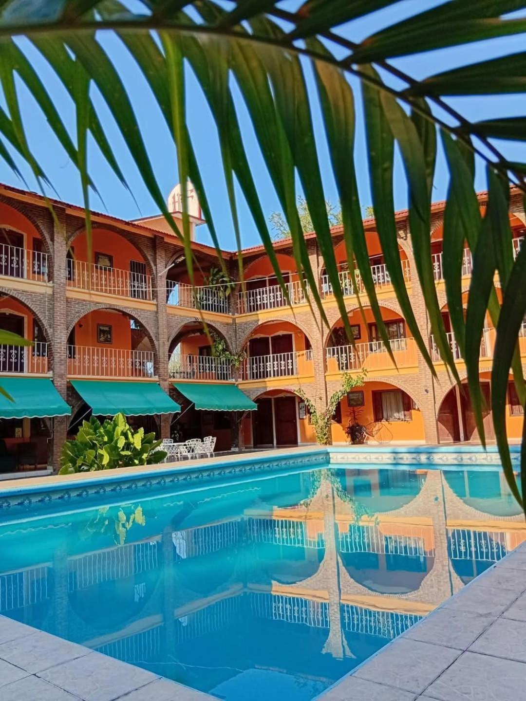 Hotel Hf Hacienda San Francisco Puente Nacional Exterior foto